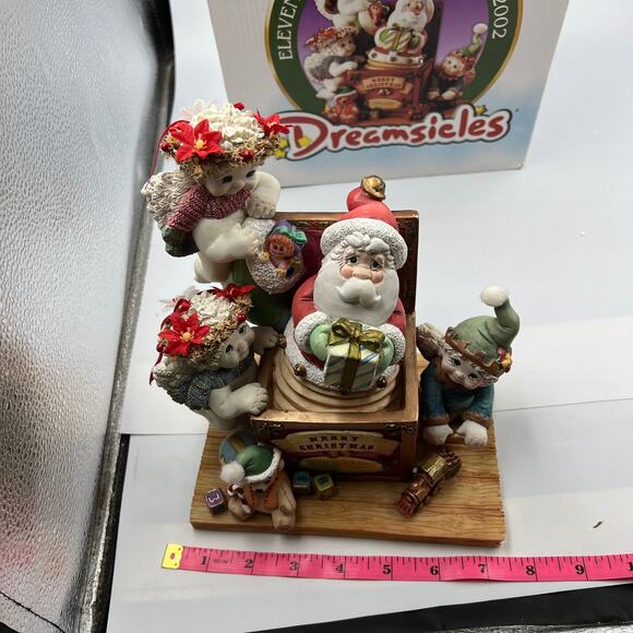Vintage Dreamsicles Toyland Santa Claus Angels Elves 11 Edition 2002 With Box - Picture 9 of 10